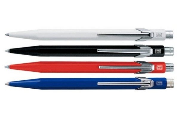 CARAN DACHE Stylo &agrave; bille 849 Metall 849.260 rouge, bleu, noir ou blanc