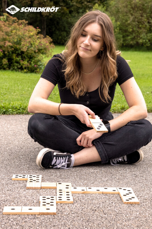 SCHILDKR&Ouml;T Domino g&eacute;ants, le jeu classique en grand format